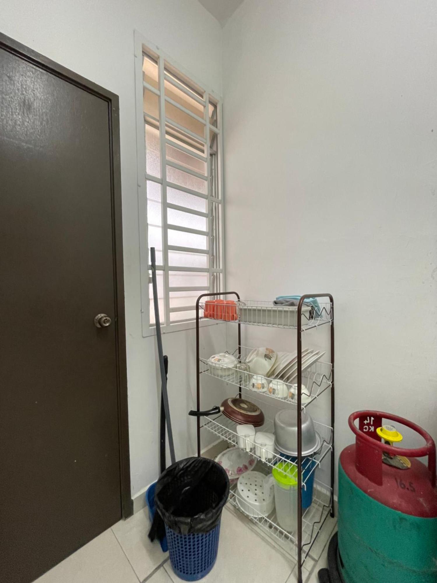 D'Cahaya Homestay باتو باهات المظهر الخارجي الصورة